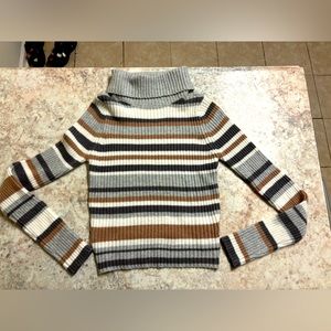 Hollister Sweater *Sold*